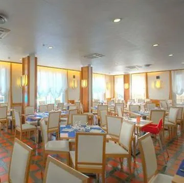 فندق Esplanade